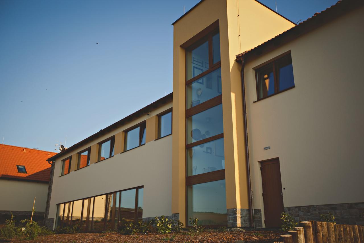 Statek česká lípa Myslovice Hotel Klatovy Exterior foto